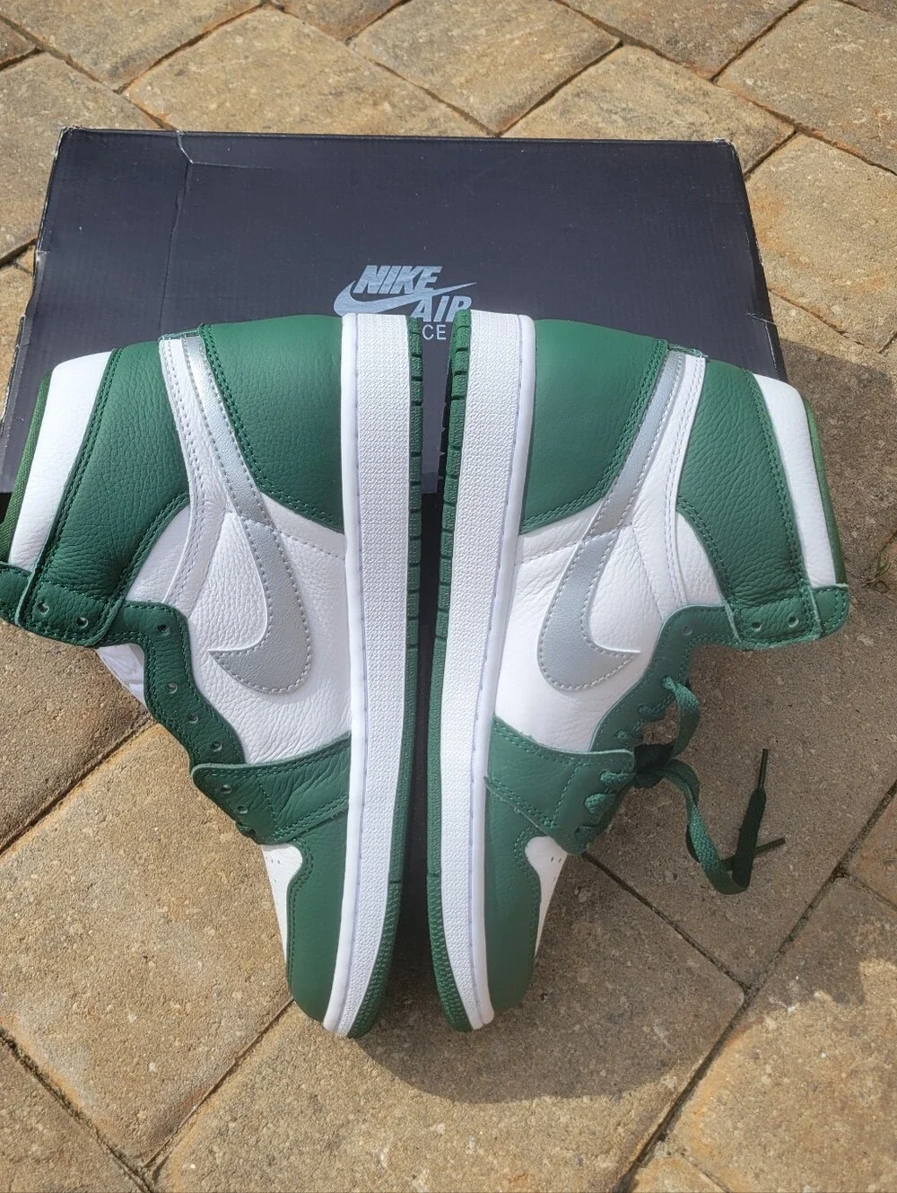 Jordan 1 Retro High 'Gorge Green'